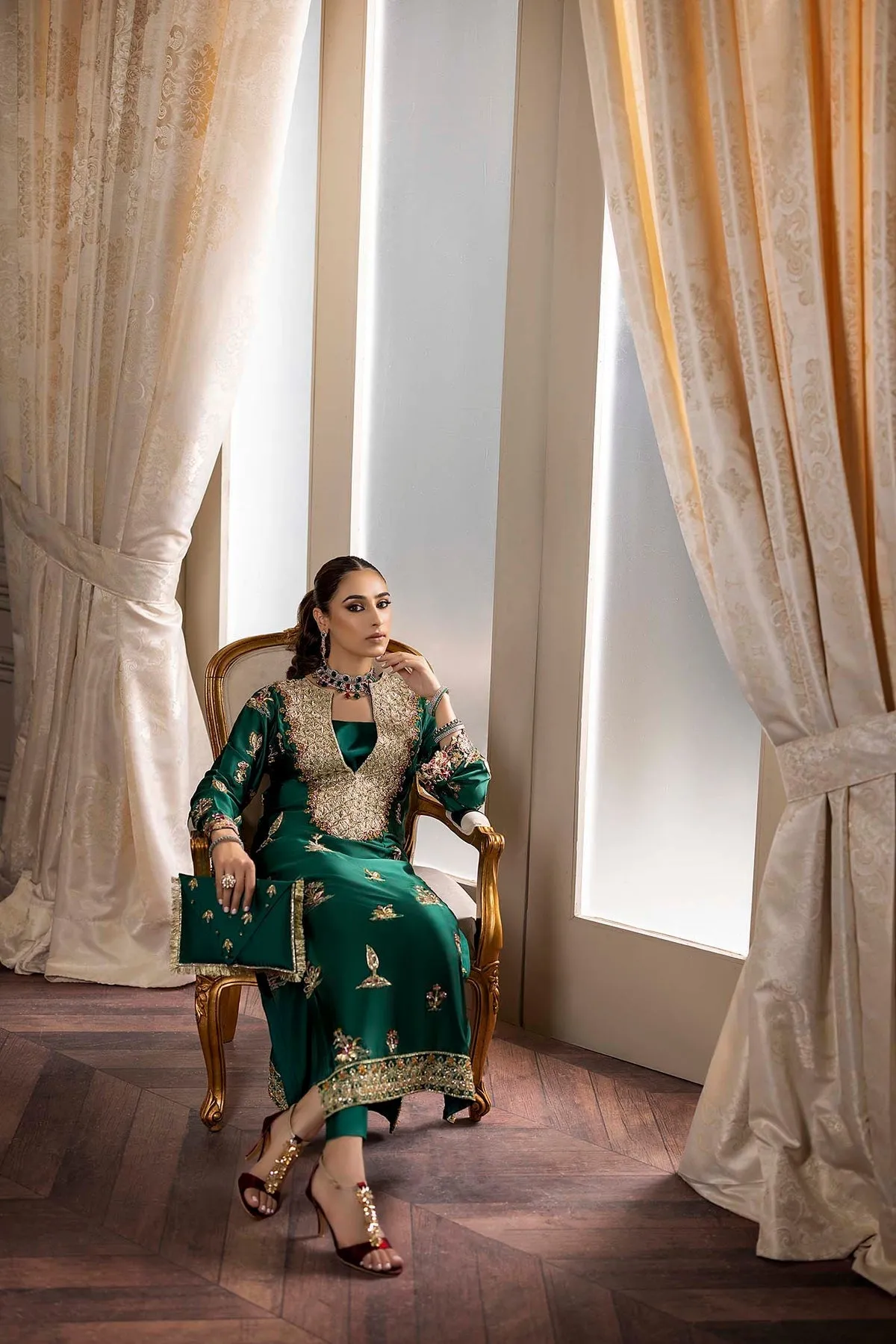 Luxe Formals '24 - Daphne
