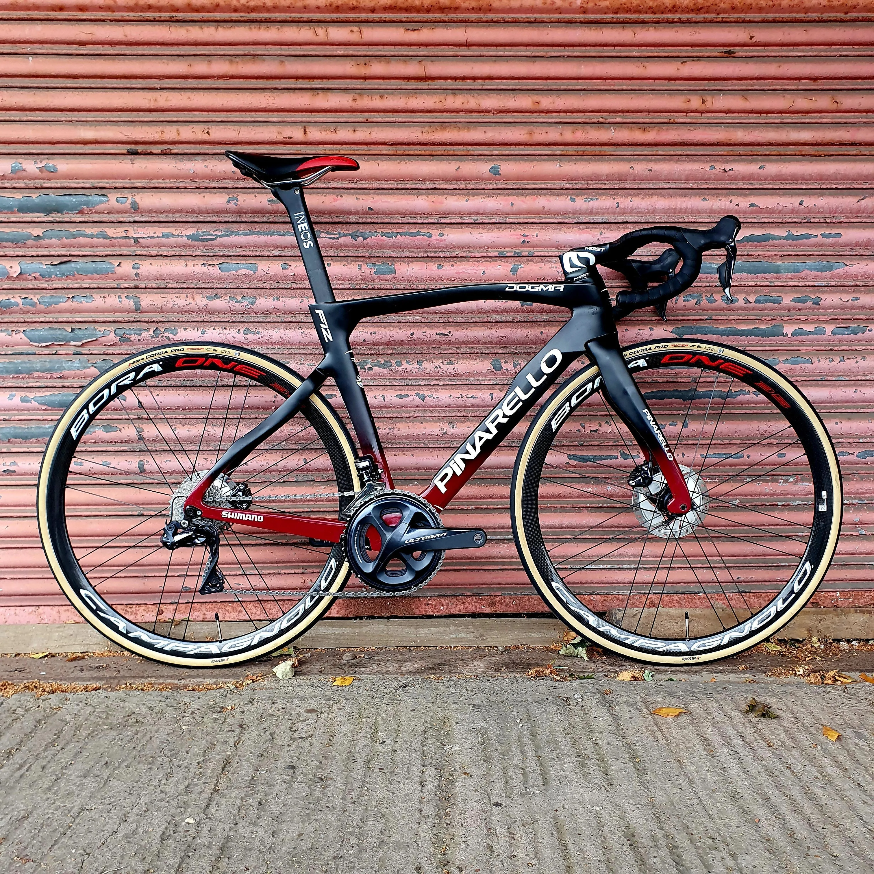 Pinarello Dogma F12 Ineos Ultegra Di2 2020