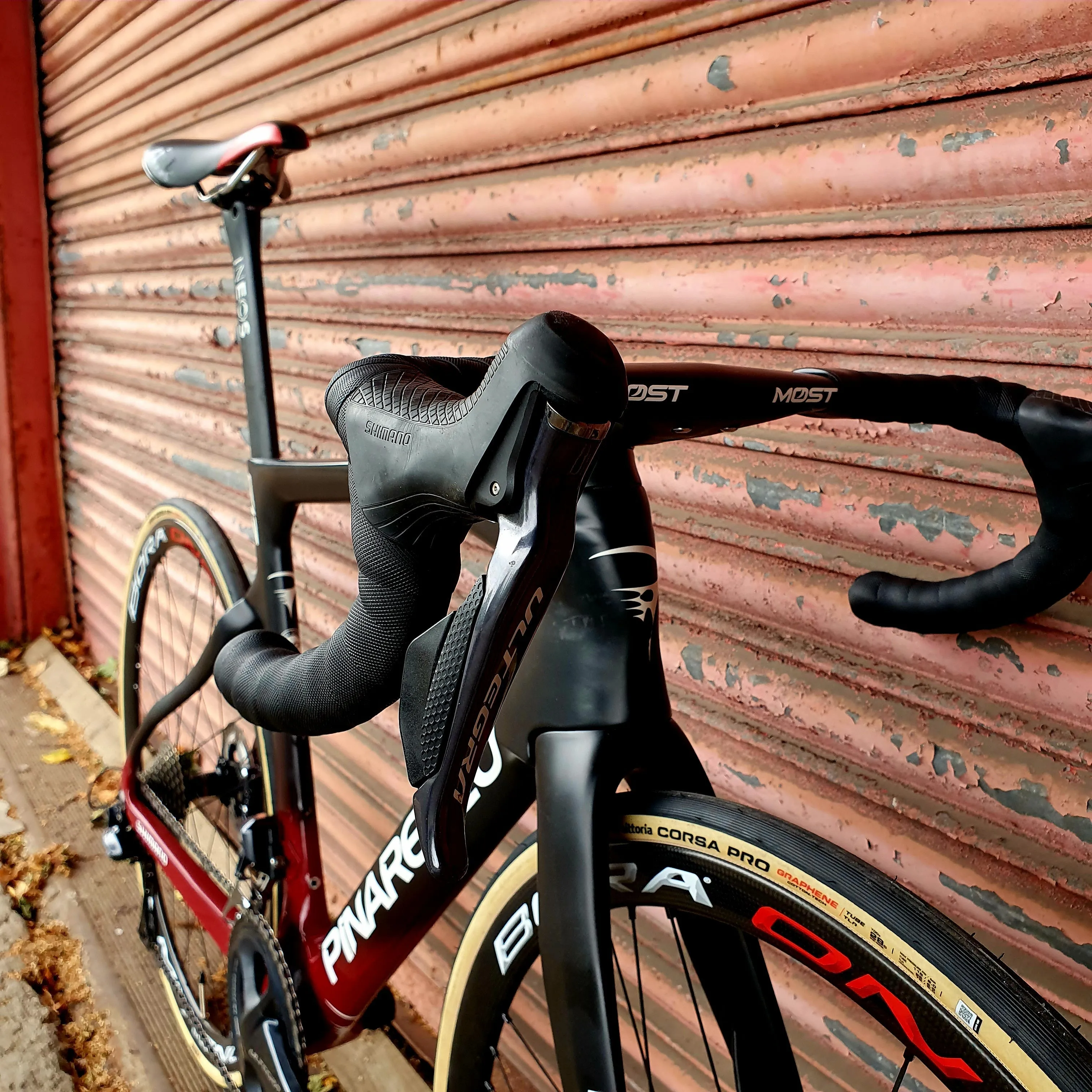 Pinarello Dogma F12 Ineos Ultegra Di2 2020