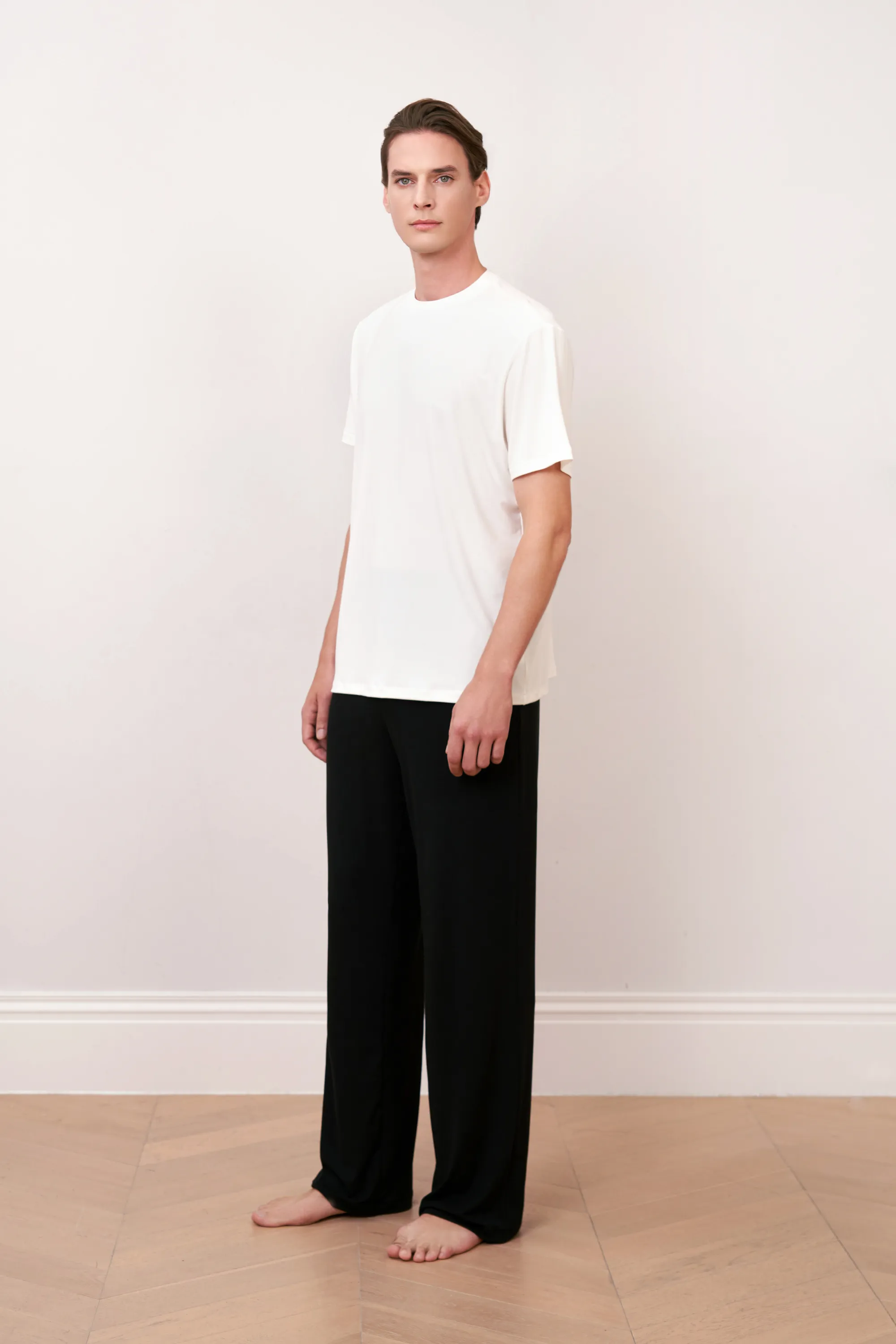 Round Neck Basic White Short Sleeve Top