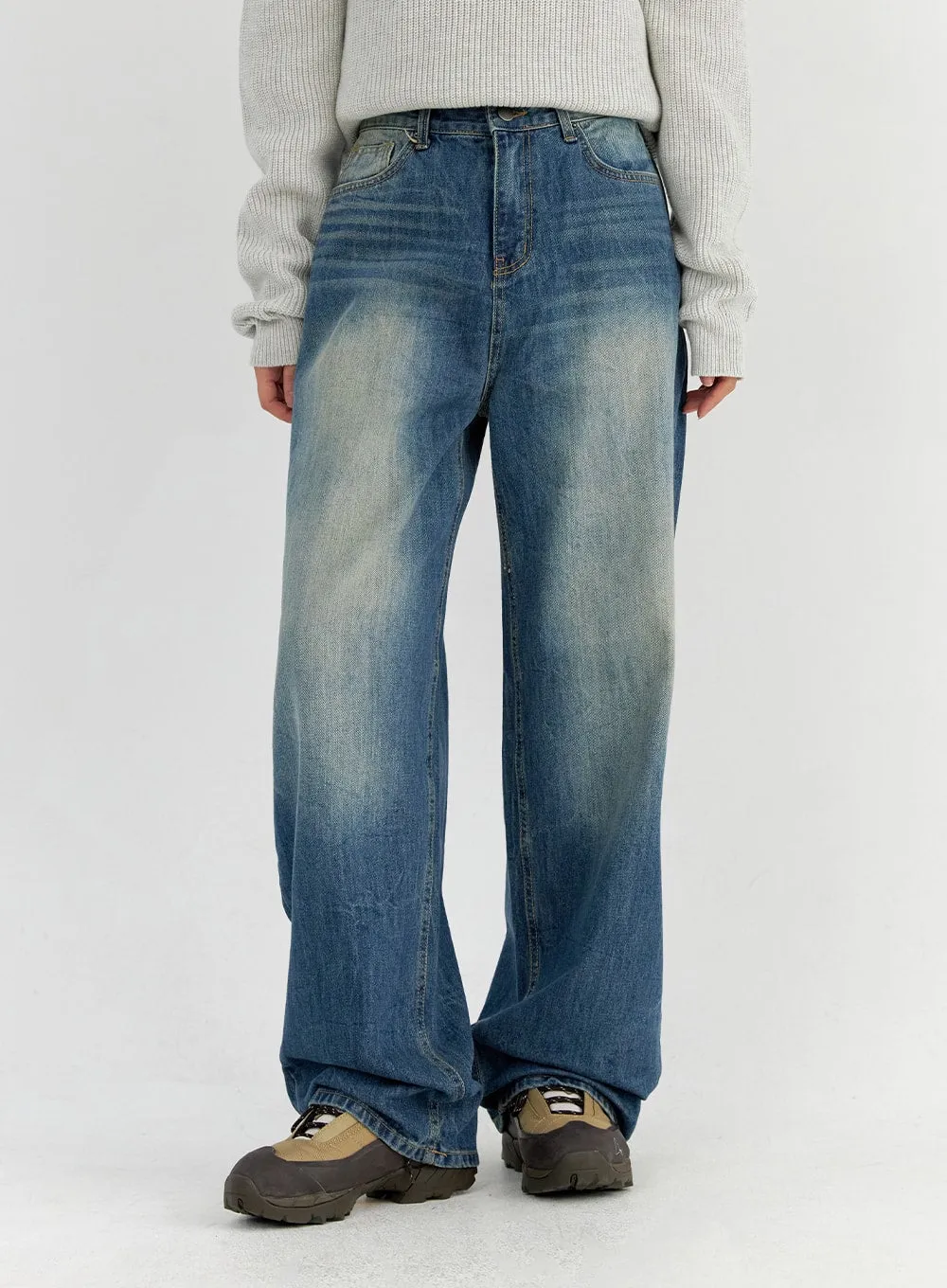 Washed Wide Leg Jeans CO327